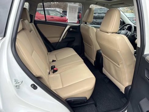 Used 2014 Toyota RAV4 Limited image 11