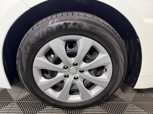 Used 2026 Toyota Corolla LE FWD image 11