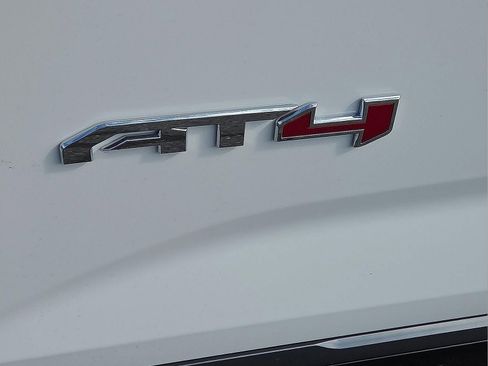 New 2026 GMC Terrain AT4 w/ Convenience Package III AWD/4WD image 8