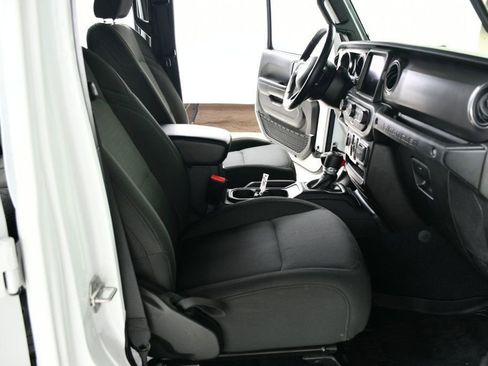 Used 2021 Jeep Wrangler Sport w/ Sun And Sound Package image 31