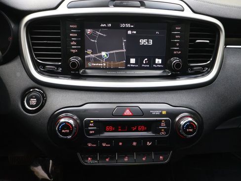 Used 2019 Kia Sorento SX w/ SX Touring Package FWD image 21