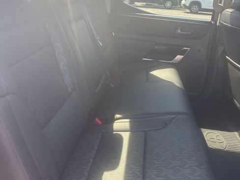 Used 2024 Toyota Tundra Limited AWD/4WD image 10