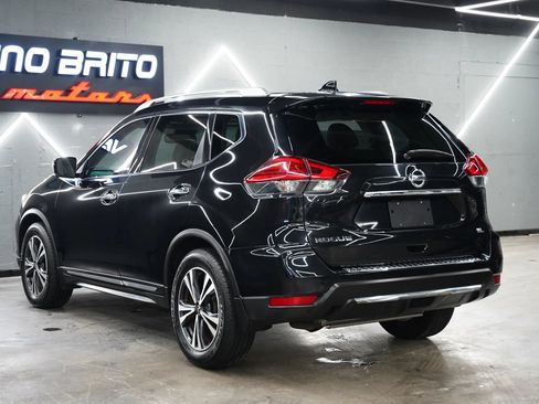 Used 2017 Nissan Rogue SL w/ SL Premium Package FWD image 21