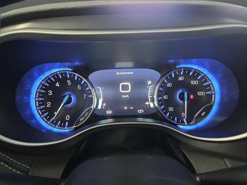 New 2026 Chrysler Pacifica Select image 19