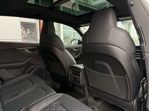 Used 2024 Audi SQ8 Premium Plus image 32
