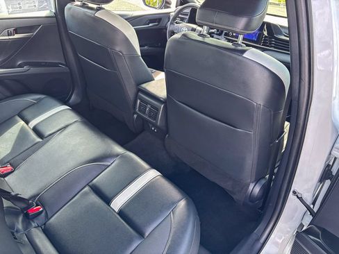 Used 2025 Toyota Camry SE w/ Convenience Package AWD/4WD image 41