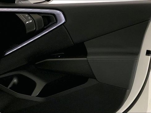 Used 2025 BMW X3 xDrive30i w/ Premium Package image 25