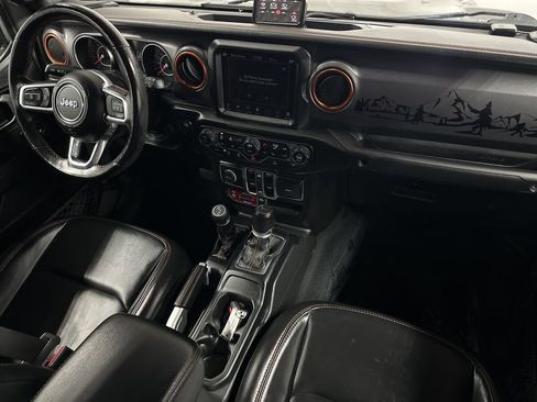 Used 2022 Jeep Gladiator Mojave w/ Cold Weather Group AWD/4WD image 13