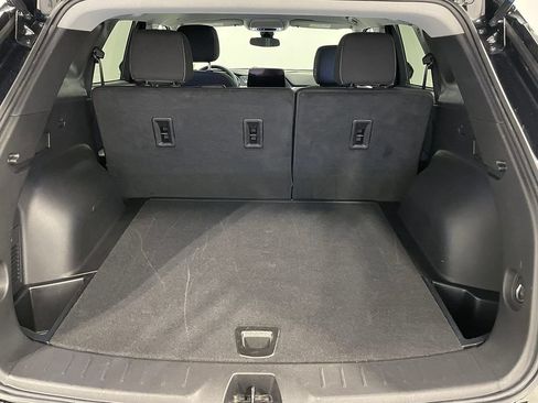Used 2025 Chevrolet Blazer LT AWD/4WD image 5