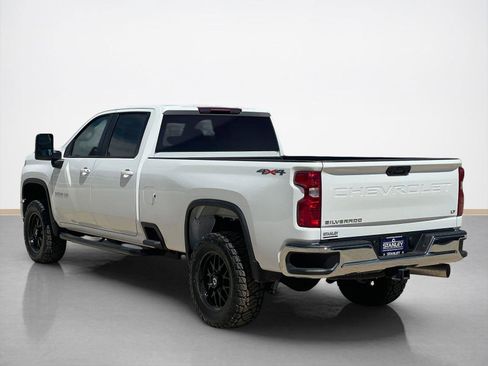 Used 2025 Chevrolet Silverado 2500 LT w/ Convenience Package AWD/4WD image 5