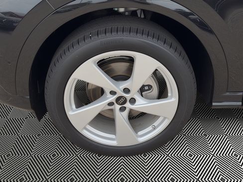 New 2026 Audi Q5 Premium AWD/4WD image 12