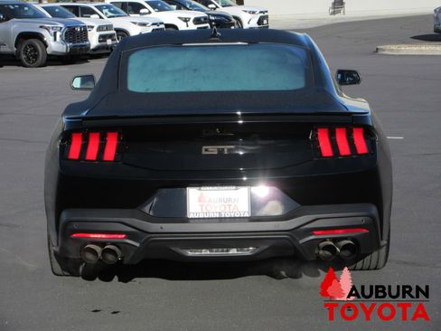 Used 2024 Ford Mustang GT Premium image 5