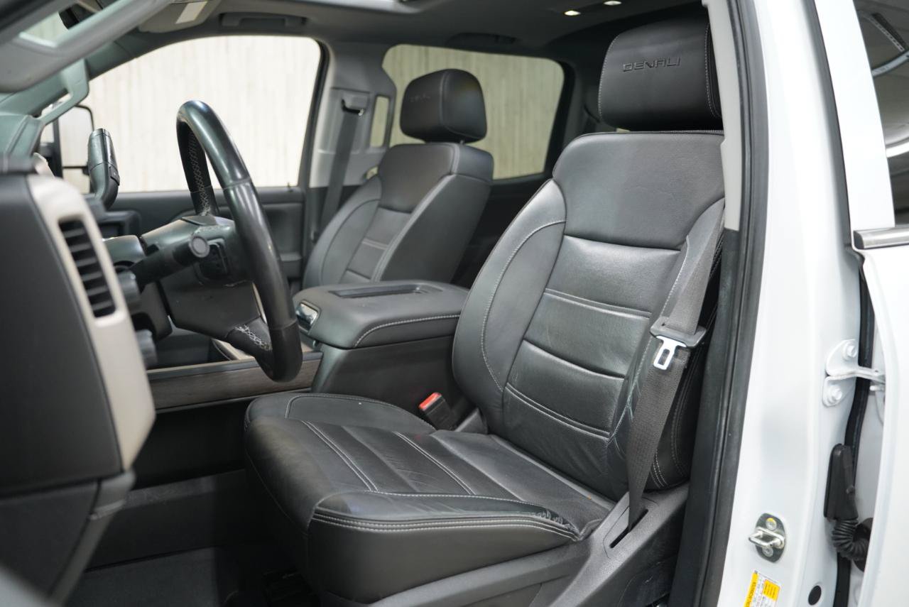 Used 2019 GMC Sierra 2500 Denali w/ Duramax Plus Package AWD/4WD image 26