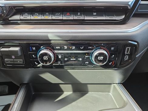 New 2026 GMC Sierra 1500 SLT image 25