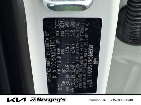 Certified 2024 Kia Niro LX FWD image 28