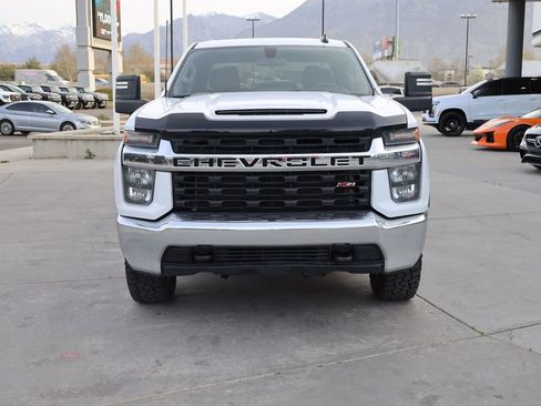 Used 2021 Chevrolet Silverado 2500 LT AWD/4WD image 9