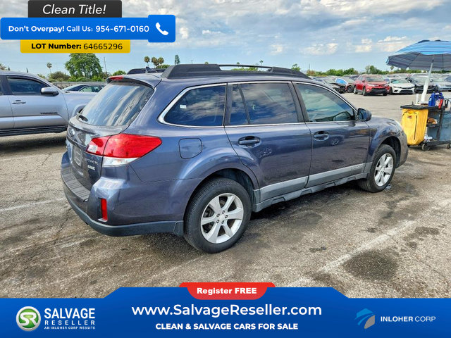 Used 2014 Subaru Outback 2.5i Premium w/ Moonroof Package AWD/4WD image 4