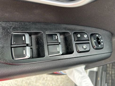 Used 2017 Kia Soul FWD image 17