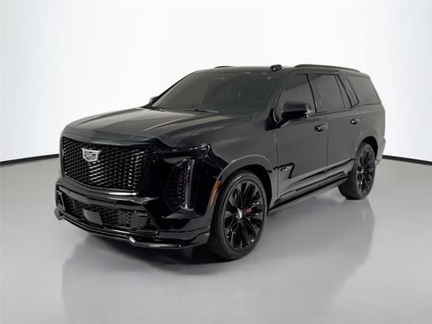 Used 2026 Cadillac Escalade V w/ LPO, ONYX Package image 10