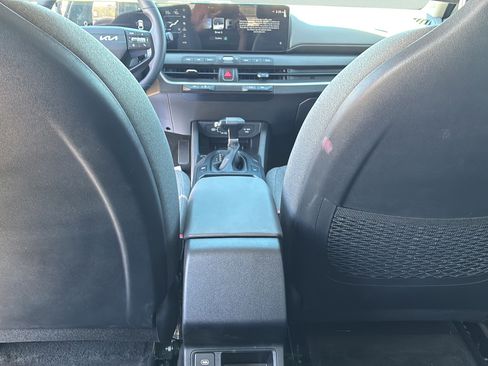Certified 2025 Kia K4 EX FWD image 17