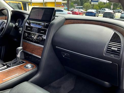 Used 2021 Nissan Armada SL w/ Captain's Chairs Package image 16