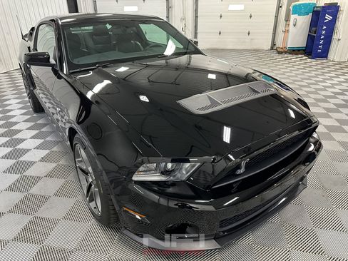 Used 2012 Ford Mustang Shelby GT500 image 5