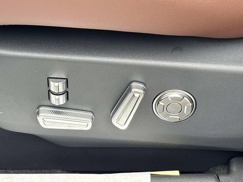 New 2026 Lincoln Nautilus Reserve AWD/4WD image 24