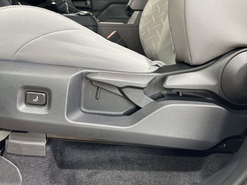 New 2026 Toyota Tacoma SR5 AWD/4WD image 12