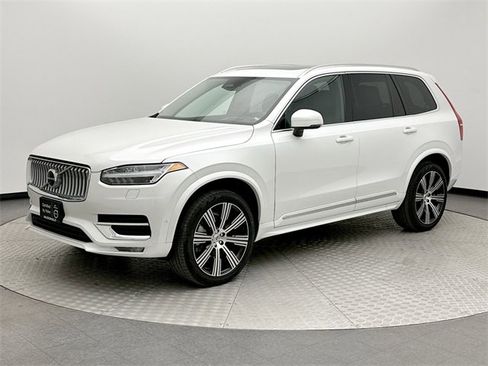 Certified 2024 Volvo XC90 B6 Ultimate image 1