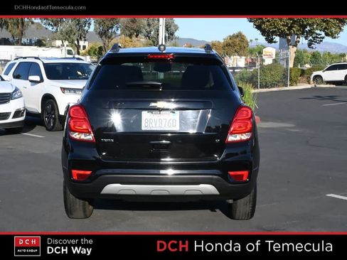 Used 2020 Chevrolet Trax LT w/ LT Convenience Package FWD image 6
