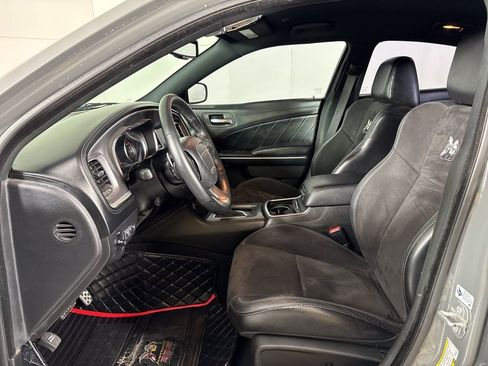 Used 2019 Dodge Charger Scat Pack w/ Plus Group image 18