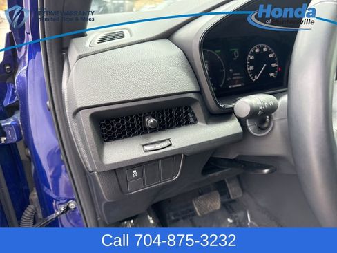 Used 2025 Honda CR-V Sport image 22