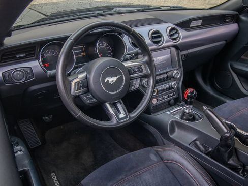 Used 2015 Ford Mustang GT RWD image 12