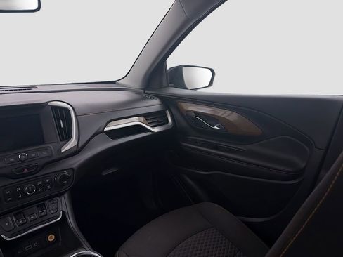 Used 2020 GMC Terrain SLE w/ Driver Convenience Package image 25