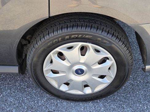 Used 2018 Ford Transit Connect XLT image 8