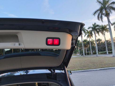 Used 2015 Mercedes-Benz ML 350 2WD image 53