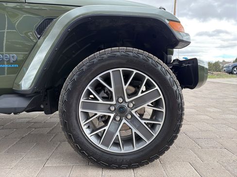 Used 2024 Jeep Wrangler High Altitude AWD/4WD image 8