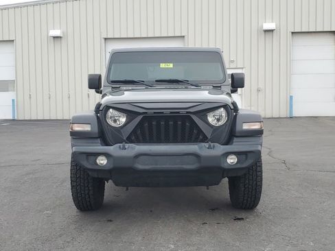 Used 2020 Jeep Wrangler Unlimited Sport image 2