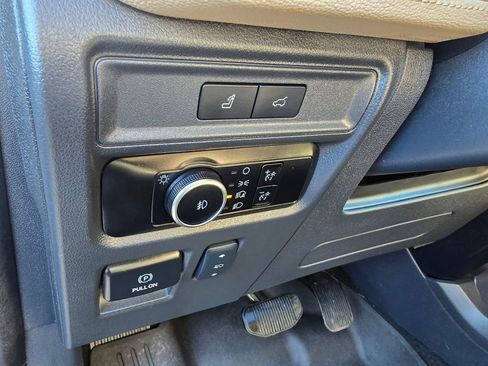 Used 2024 Ford Expedition Max Limited image 20