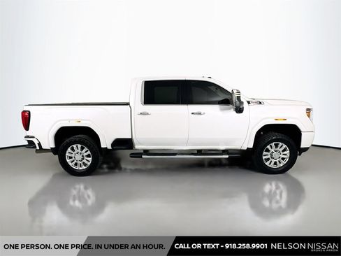 Used 2020 GMC Sierra 2500 Denali w/ Denali Ultimate Package AWD/4WD image 4