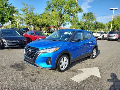 Used 2024 Nissan Kicks S FWD image 4