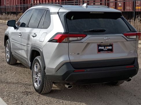Used 2023 Toyota RAV4 XLE image 4