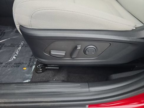 New 2026 Hyundai Tucson SEL FWD image 12