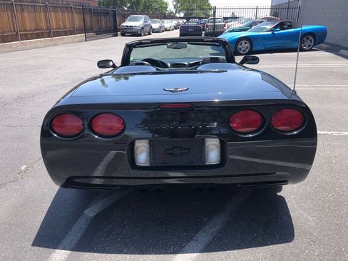 Used 1999 Chevrolet Corvette Convertible RWD image 4
