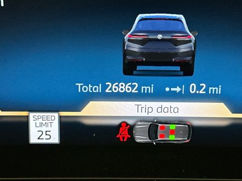 Used 2024 BMW iX xDrive50 w/ Sport Package image 26