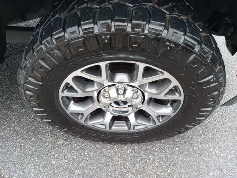 Used 2020 Ford F350 Lariat w/ Lariat Ultimate Package image 9