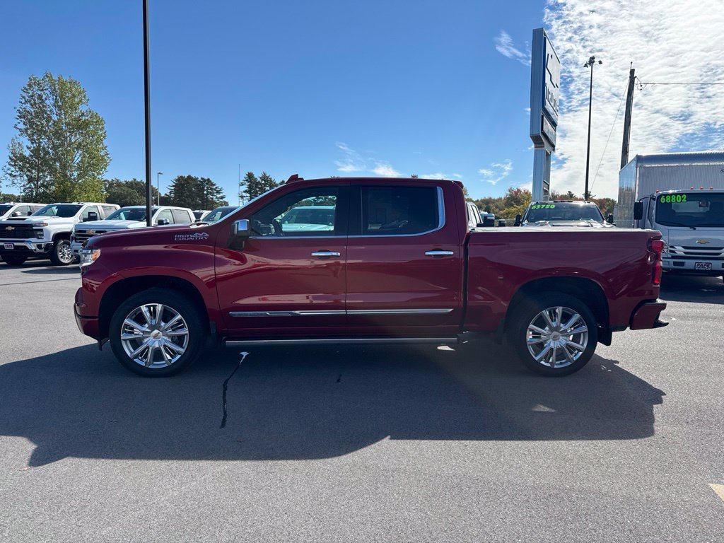 Used 2025 Chevrolet Silverado 1500 High Country AWD/4WD image 7