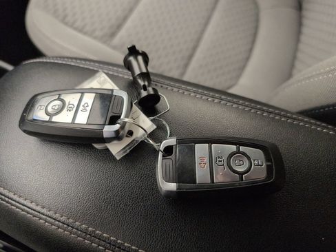 Certified 2022 Ford Escape SE w/ Convenience Package FWD image 40