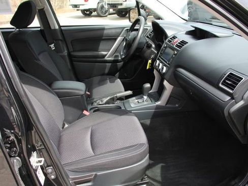 Used 2016 Subaru Forester 2.5i w/ Alloy Wheel Package image 33