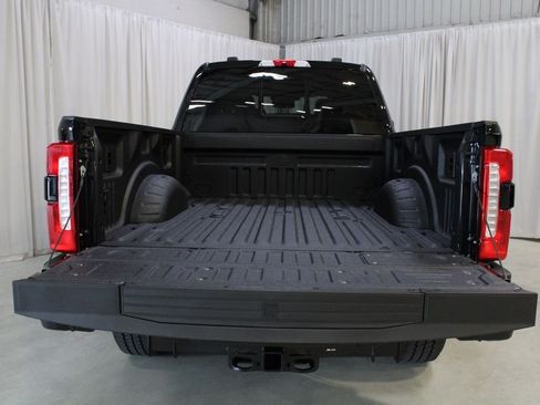 New 2026 Ford F250 Lariat w/ Black Appearance Package AWD/4WD image 31